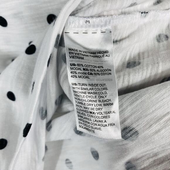 Chico's Size Small 4 0 Polka Dot Elbow Sleeve Slub Knit Top White Black - Picture 4 of 4